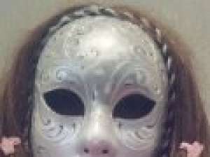 今日みさはベネチアンマスク仮面着けて変身する女装子です